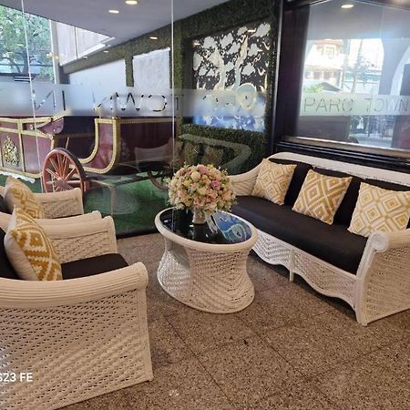 בנגקוק Town In Town Gardent Resort מראה חיצוני תמונה