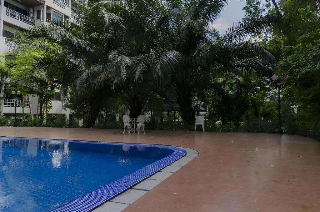 בנגקוק Town In Town Gardent Resort מראה חיצוני תמונה