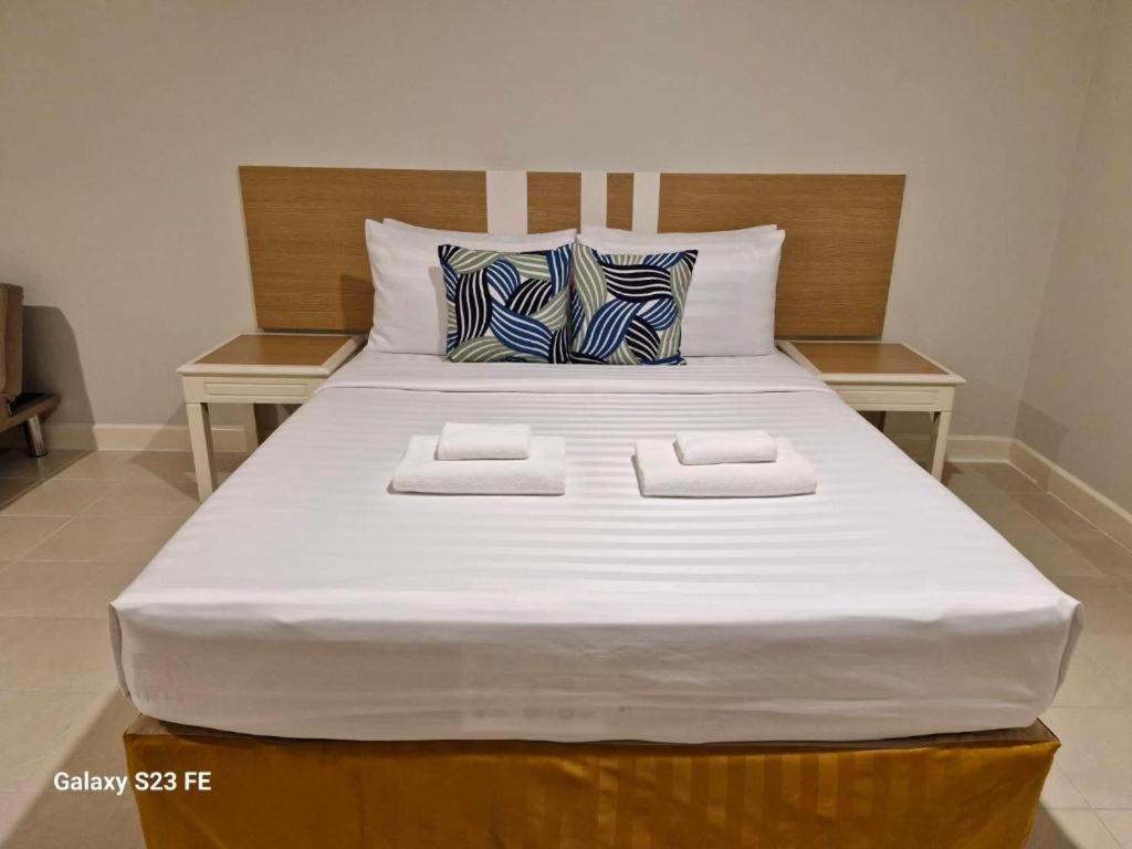בנגקוק Town In Town Gardent Resort מראה חיצוני תמונה