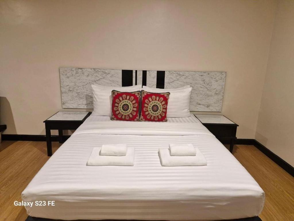 בנגקוק Town In Town Gardent Resort מראה חיצוני תמונה